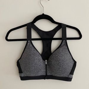 Victoria Secret Knockout Maximum Support Grey 36B